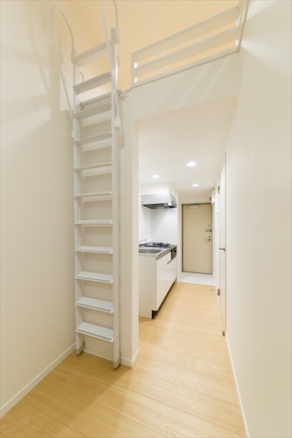 ＯＶＥＳＴ1階 リビング