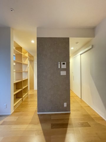 OWN APARTMENT 一之江102号室 部屋その他