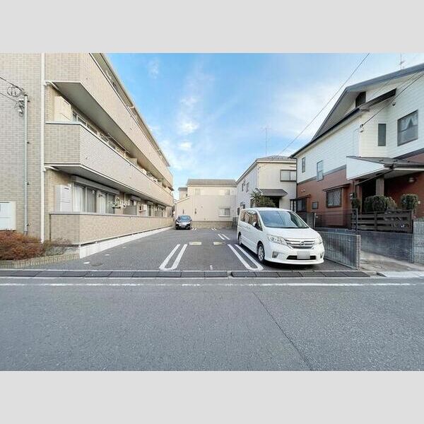 CANDY　WOOD 駐車場