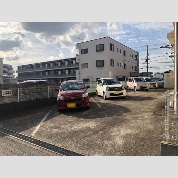 セピアコート東五所105号室 駐車場