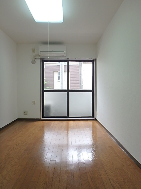 上板橋ダイカンプラザシティⅡ2階 使い勝手のいい洋室です