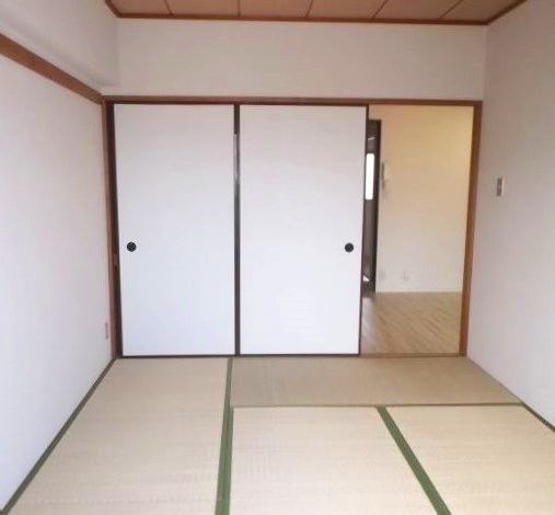 ヒルサイドテラス東寺尾0405号室 和室　※別号室の参考写真です(現況優先・仕様違いの場合あり)