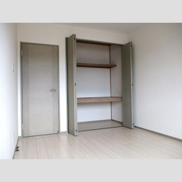 メイヒルズ102号室 洋室