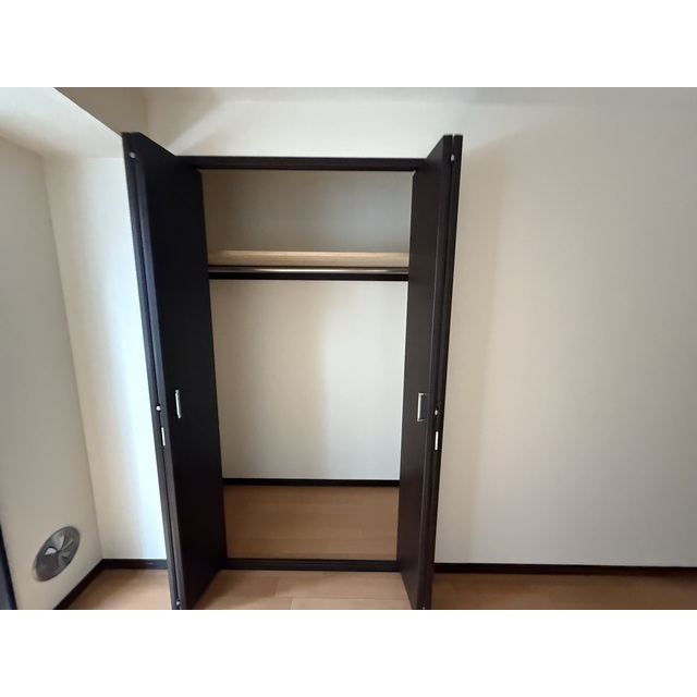 ヴィクトリアンコート千葉401号室 同建物別部屋の参考画像