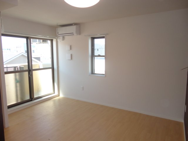 ライズウィング 洋室