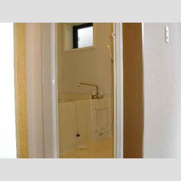 ハーフムーン107号室 風呂