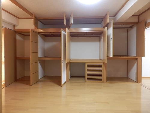 浅野レジデンス2階 収納　※2021年7月撮影