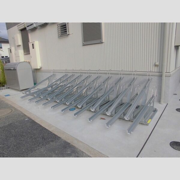 ラウレア瑞江 駐輪場