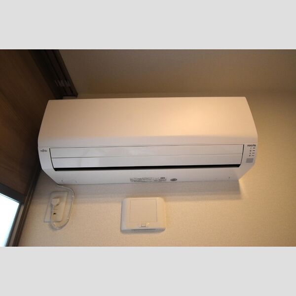 Dスクエア乞田 エアコン(洋室に設置済)