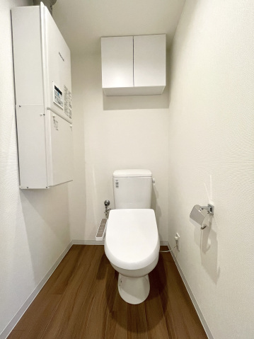 スカイラシクラス平和台304号室 トイレ