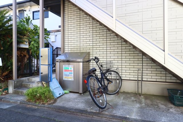 プラータ1階 駐輪場