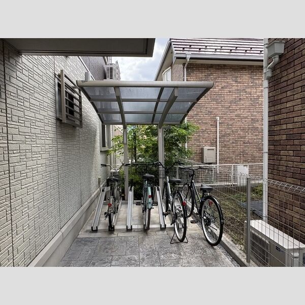 メゾン・ドゥ・ボネール 駐輪場