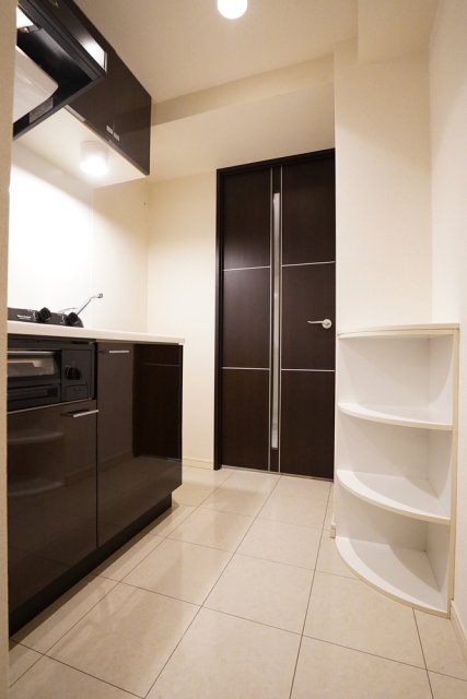 ＲＥＶ　ＲＥＦＡＹＳ－ＭＡＮＡ キッチン