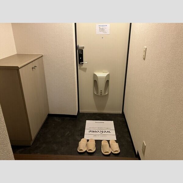 グランデージ長浦 玄関