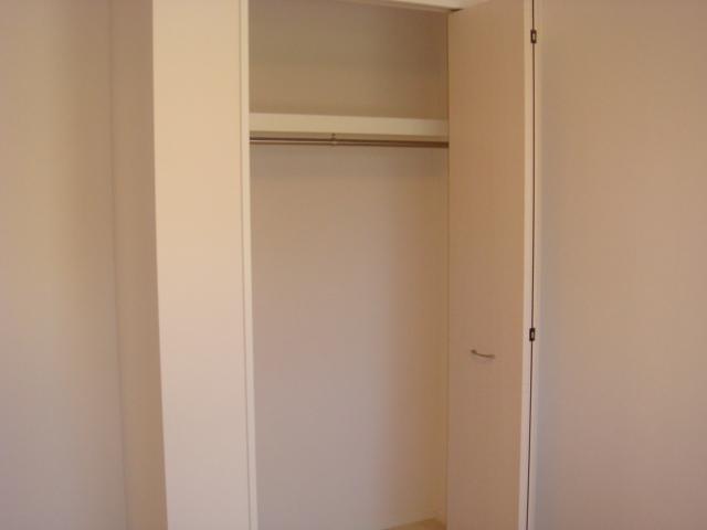 レ・セーナ 洋室クローゼット