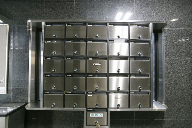 スカイコート高円寺第２401号室 メールボックス