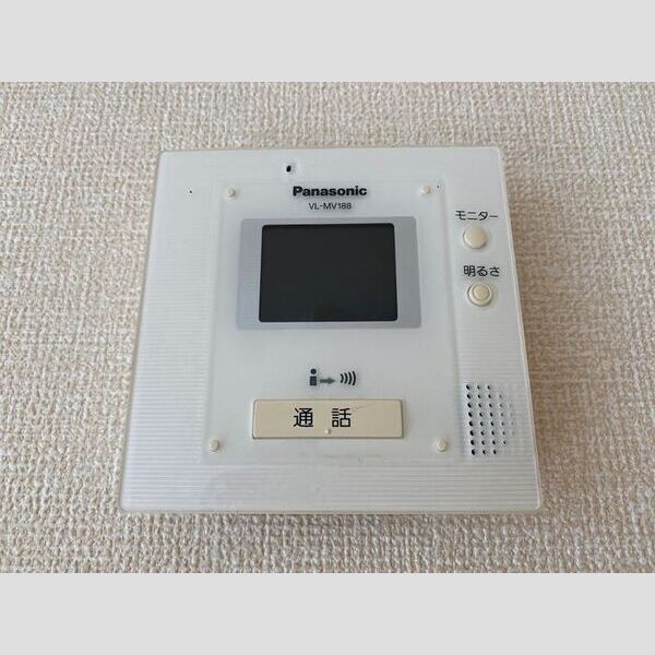 グリーンフラッツ 101号室モニター付きインターホン