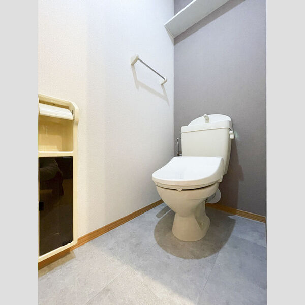 ウエストシティ　Ⅴ/ⅥⅥ302号室 トイレ