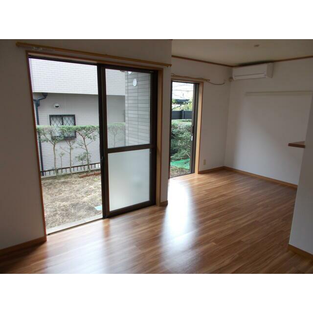 グリーンサイドヴィラA棟 リビング