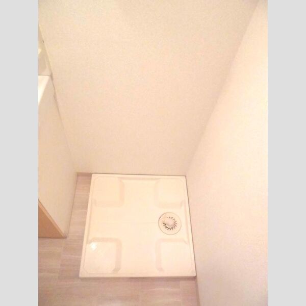 ソシア西葛西702号室 洗濯機置場