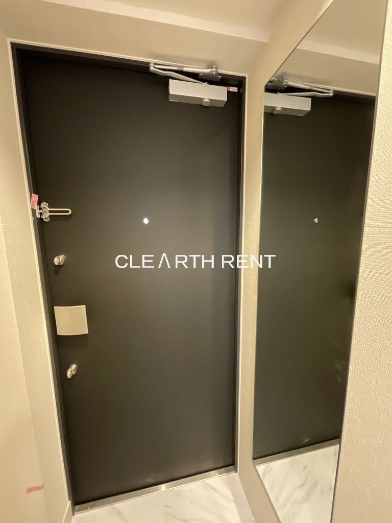 コンシェリア横濱関内2階 玄関