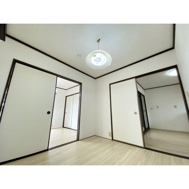 エルメゾン月見 リビング