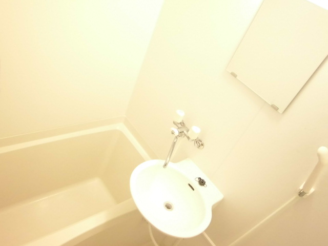 レオパレスエンディミオン 浴室乾燥機ついてます！