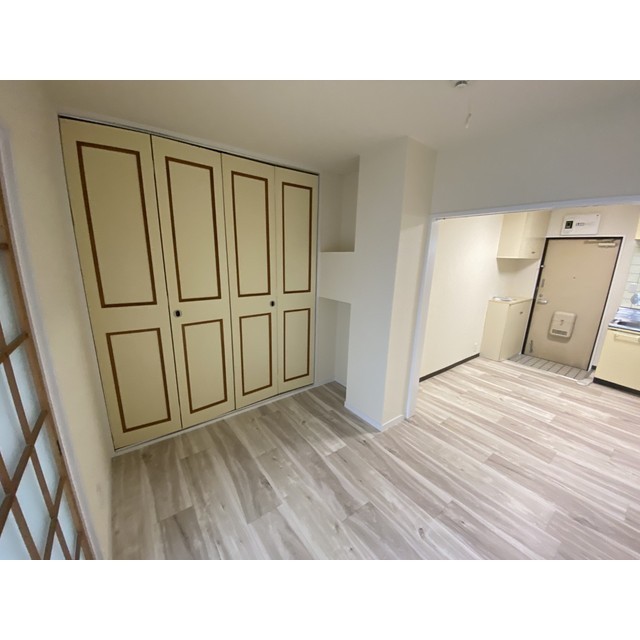 ロイヤルハイツ大島303号室 内観