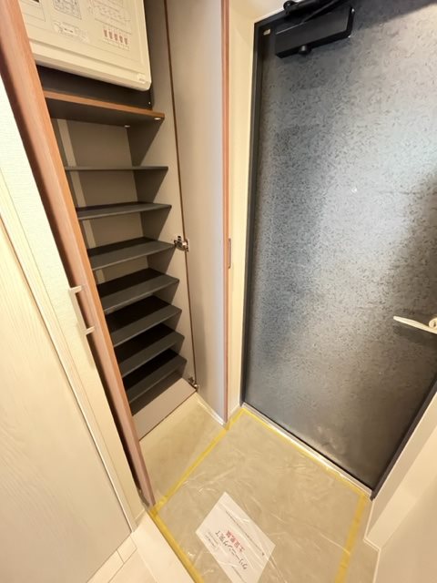 グランパティオス公園西の街５番館 玄関