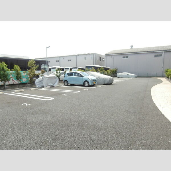 カサブランカ 駐車場