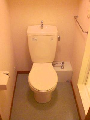 レオパレス久105号室 トイレ、バスはもちろん別