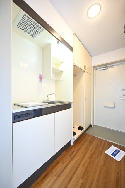 ビインヒルズ1階 キッチン