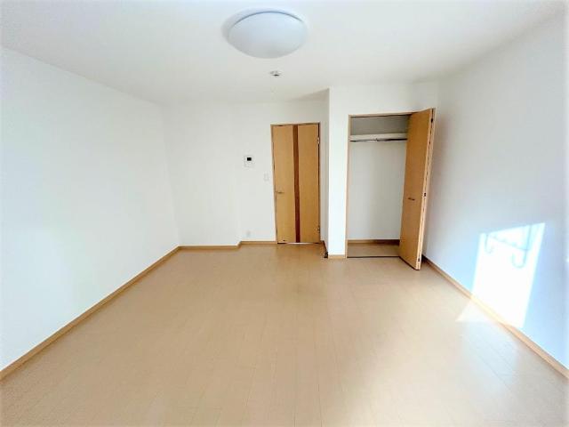 Ｌａ　ｇｌｙｃｉｎｅ101号室 洋室