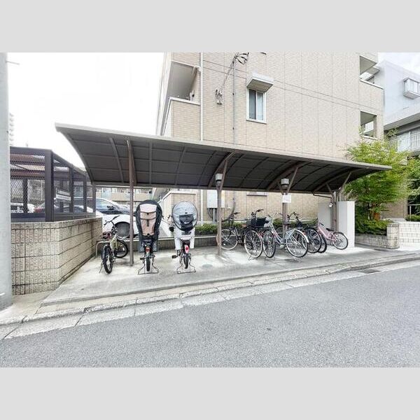 ロイヤルヒルズ武蔵浦和　B201号室 駐輪場