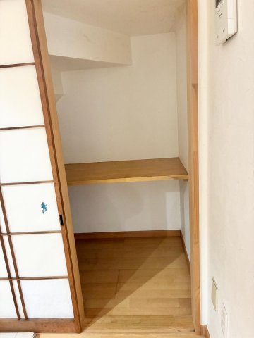 さとのか 階段下収納