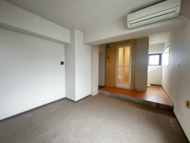 ウインベルソロ西川口第10501号室 リビング