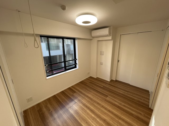 SYFORME MONZEN-NAKACHO205号室 ※同タイプ参考写真です（カラータイプが異なる場合がございます）