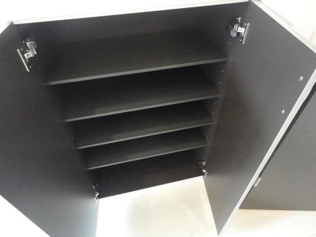 アドヴァンスコートＫ 靴箱