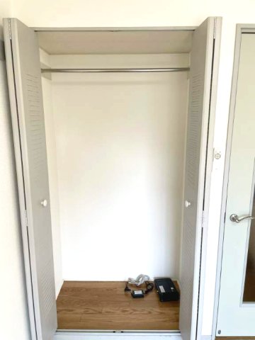 グランドール日野202号室 収納