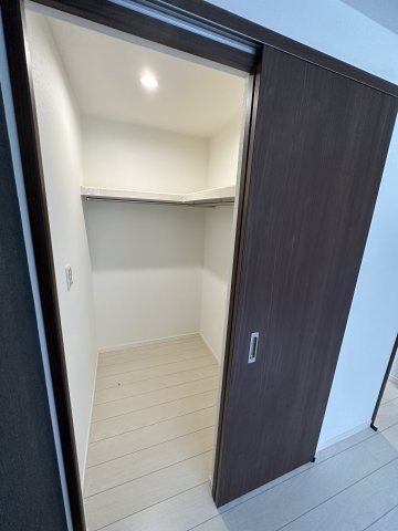 ベイルーム川崎新町302号室 クローゼットタイプで収納力豊富です♪