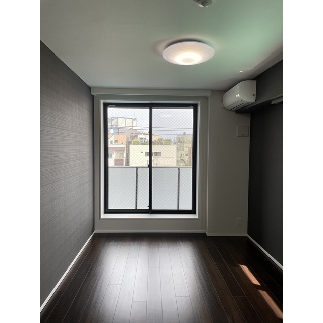 ロアール東向島2階 リビング