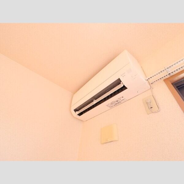 プチ・エトワール201号室 エアコン