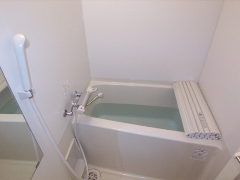 NISHI IKEBUKURO RESIDENCE2階 お風呂