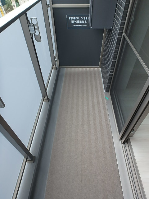 ガーラ・ヴィスタ調布2階 暖かな日差しのふりそそぐバルコニー