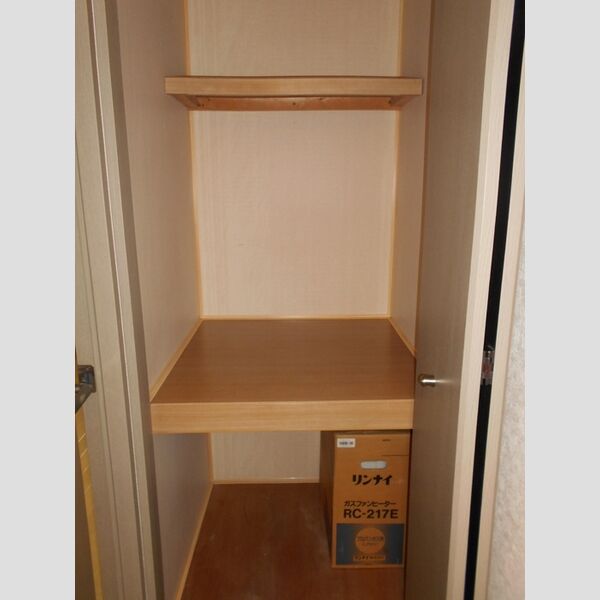 サンライトスクエア　Ⅱ201号室 収納