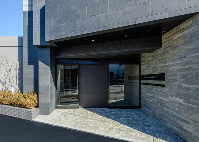 ガーラ・プレシャス三軒茶屋2階 ゆとりのあるエントランスです