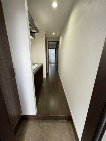 INside Grove EVE102号室 玄関