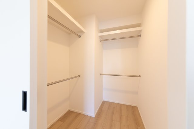 プラウドフラット墨田曳舟201号室 収納