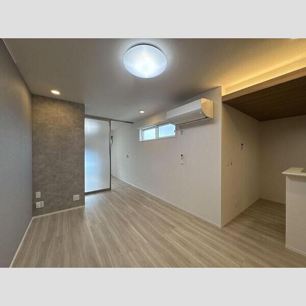 セレスティア六町Ⅱ301号室 LDK