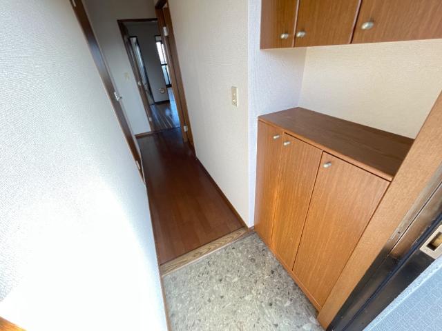 メゾンド・グランチェスタ 玄関